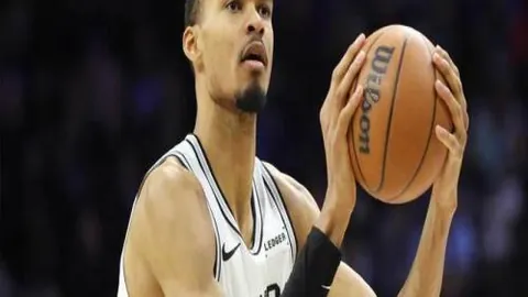 哪國榮獲世界杯主辦國冠軍寶座？